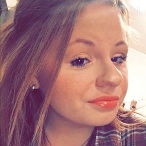 Meet your Posher, Marinah